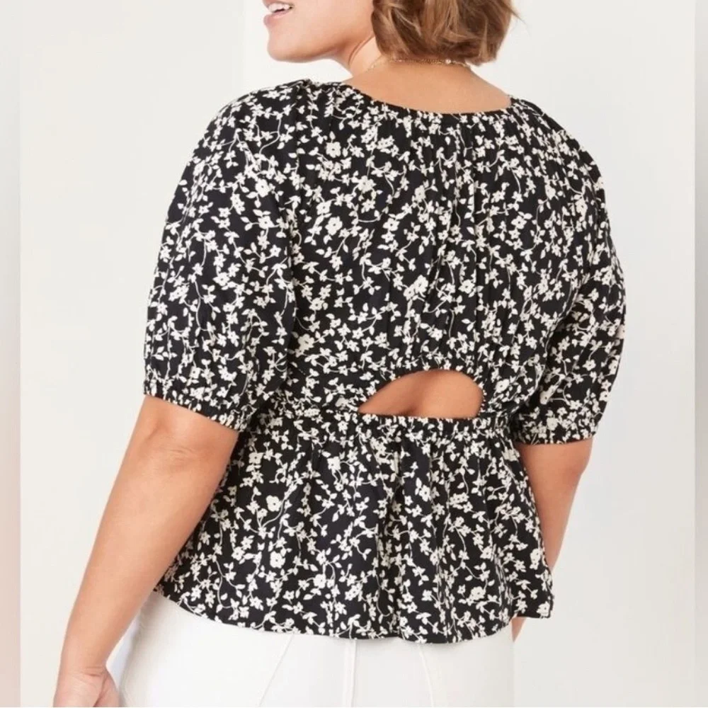 Old Navy sz L black & white floral cut out short puff sleeve pleated peplum top